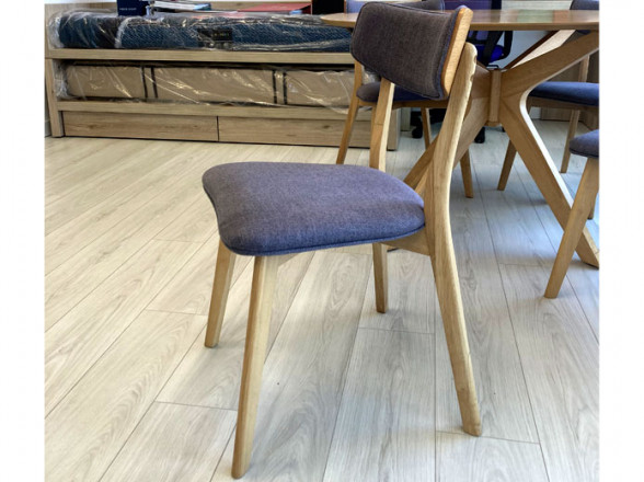 Conjunto de mesa redonda y 4 sillas baratas en nuestra tienda de muebles en Madrid