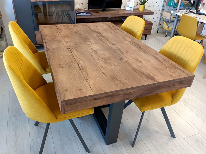 En expansión destacar Polvo Oferta en packs de mesa y sillas en Madrid | Muebles Valencia®