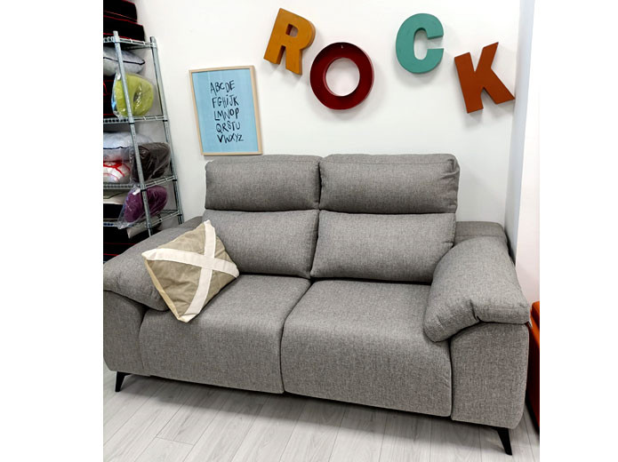 Sofá fijo de promoción en Madrid Muebles Valencia®