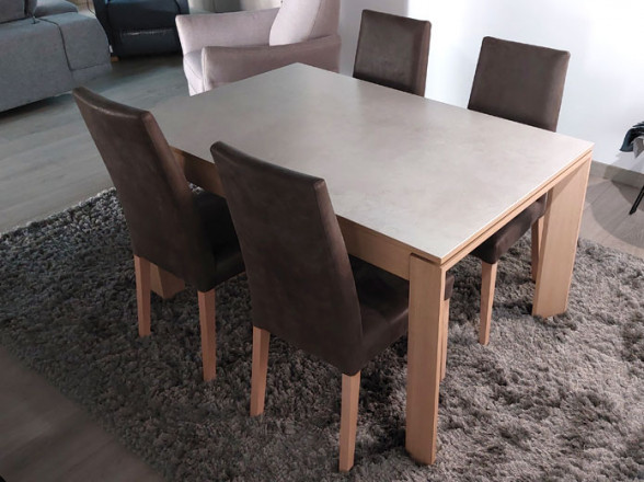 Mesa y Sillas Exposición 7 en Muebles Valencia