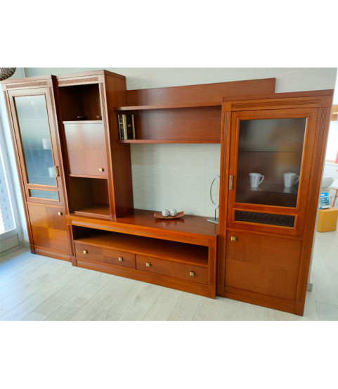 Salón Exposición 12 de estilo clásico en liquidación en Muebles Valencia (Madrid)