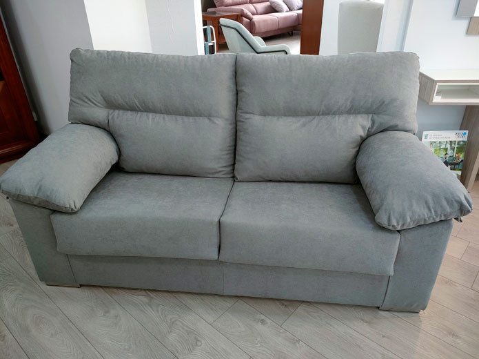Conjunto de sofás en promoción en Madrid Muebles Valencia®