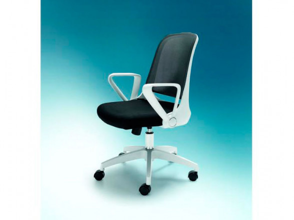 Silla de oficina con asiento acolchado.