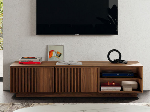 Mesa de TV para salón moderno en Madrid