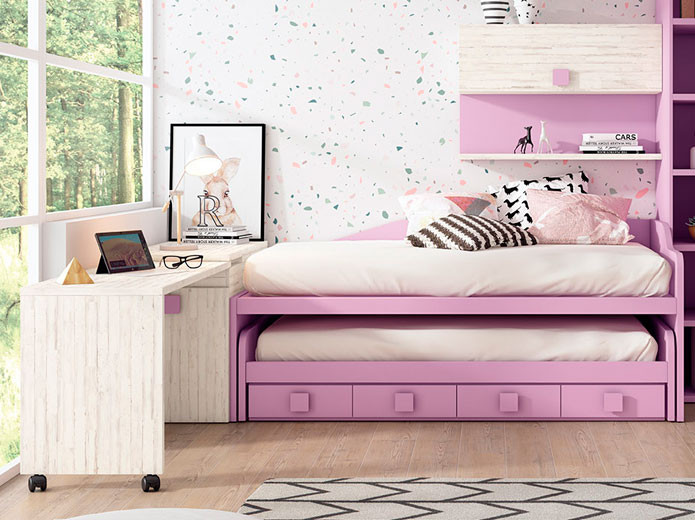 Habitación infantil en blanco y rosa con cama nido 