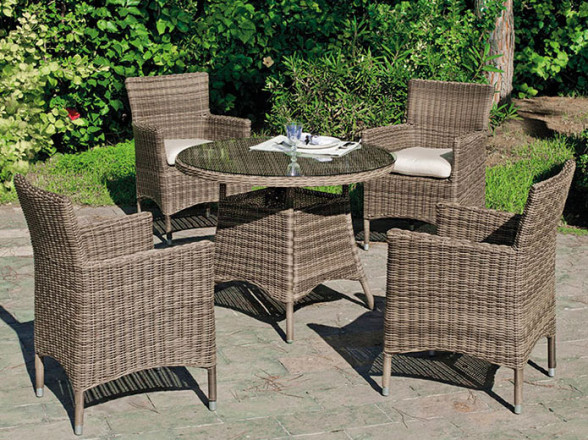 Comedor de rattan para exterior