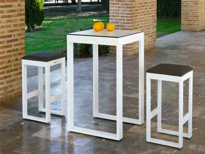 ✅ Mesa alta para terraza - en Málaga| Muebles Valencia®