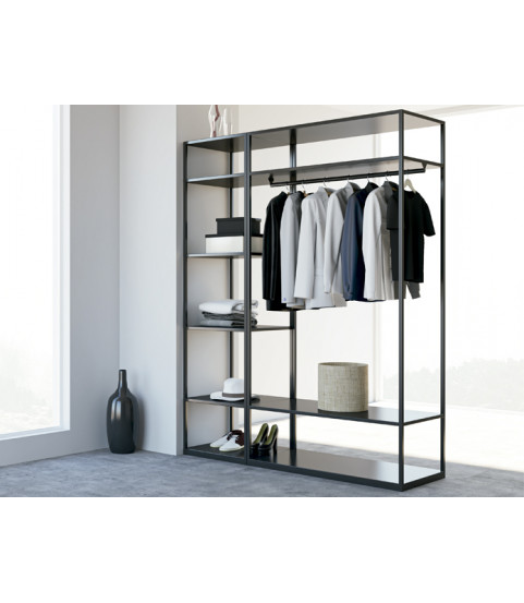 Vestidor de forja de estilo moderno en Madrid