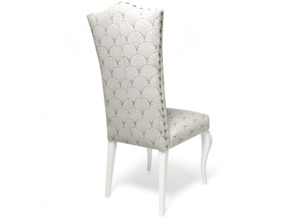 Oferta en sillas tapizadas clásicas en tu tienda de muebles en Madrid