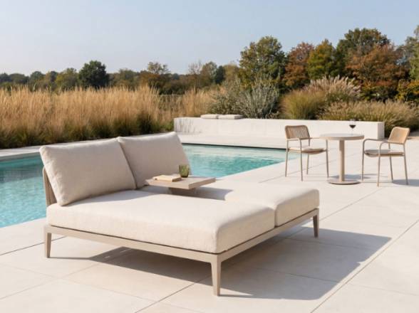 doble tumbona con mesa auxiliar