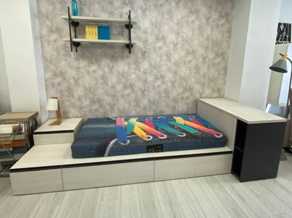Dormitorio juvenil en liquidación exposición