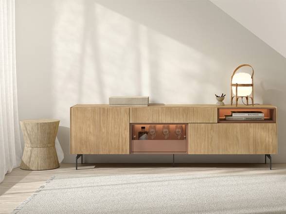 Mueble bajo tv  con hueco y patas - Kazzano colección Boll