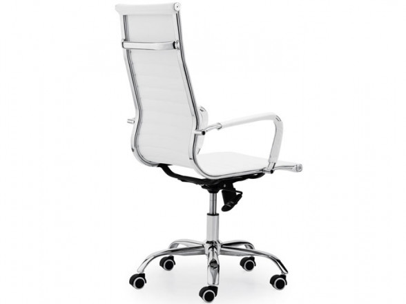 Silla de oficina blanca con ruedas