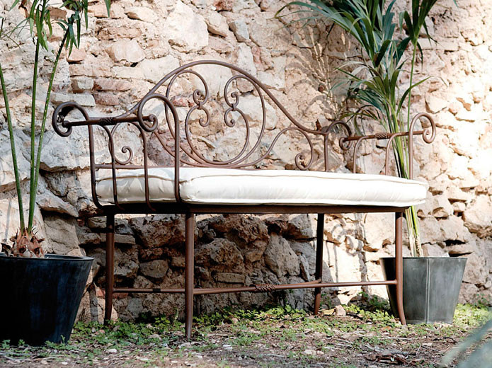 Silla de forja para terraza en Madrid