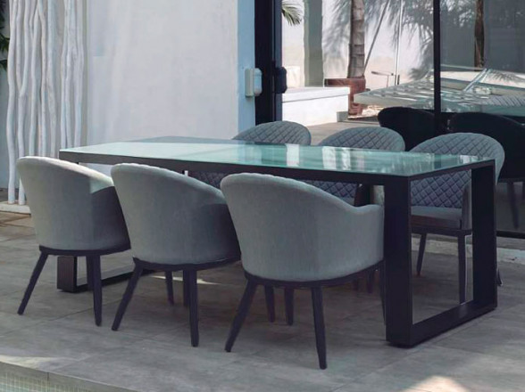 Comedor de aluminio de exterior en oferta en Madrid