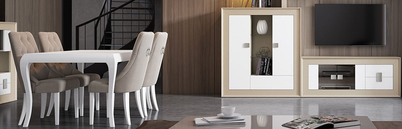 Descubre los sofás, chaiselongues y sofás cama de Muñoz y Villarreal en Muebles Valencia (Madrid)